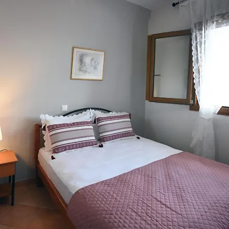 Appartement Goddesses 1 In Nies Sourpi