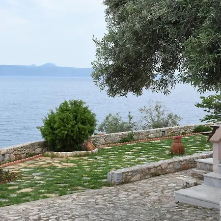 公寓 Goddesses 1 In Nies Sourpi