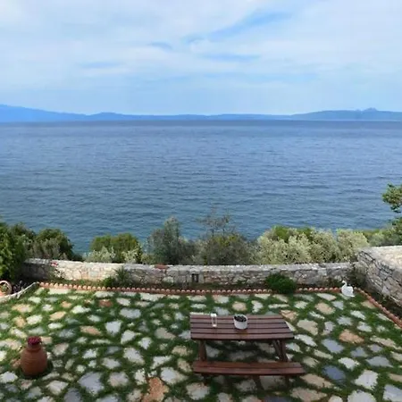 Goddesses 1 In Nies Lägenhet