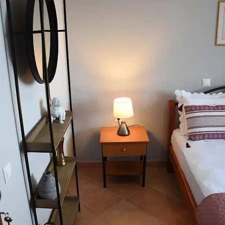 Goddesses 1 In Nies * Sourpi