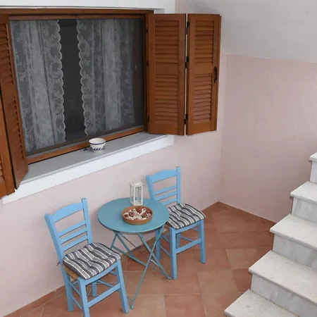 Goddesses 1 In Nies Sourpi