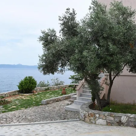 Goddesses 1 In Nies Sourpi